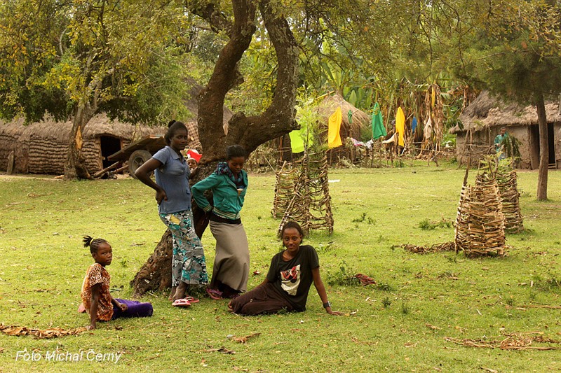 Vesnice Argeda je typickou ukázkou v prostředí venkova v jižní Etiopii