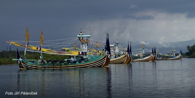 Perancak - rybářské lodě na jihozápadě Bali