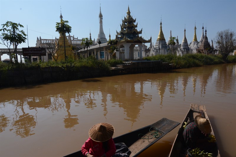 Hpaung Daw U Pagoda skrývá sochy buddhů nalezené na dně jezera