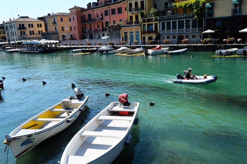 Městečko Peschiera del Garda trochu připomíná nedaleké Benátky