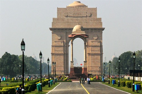 Indická brána - nápadně se podobná pařížskému Vítěznému oblouku. | www.thehistoryhub.com