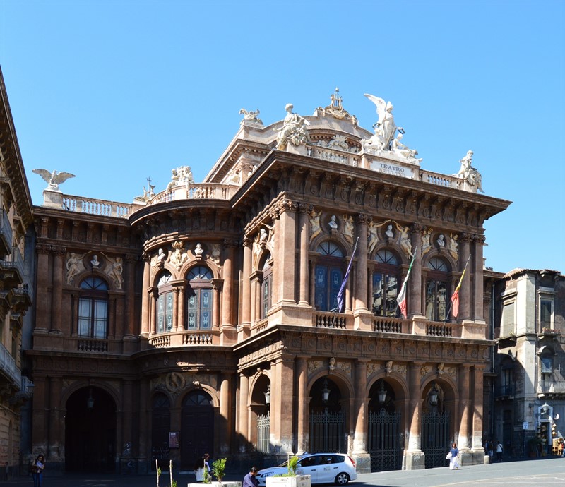 Teatro Massimo Bellini, pojmenované po slavném rodákovi